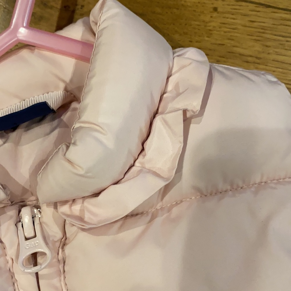 Gap Vest! - Picture 2 of 4